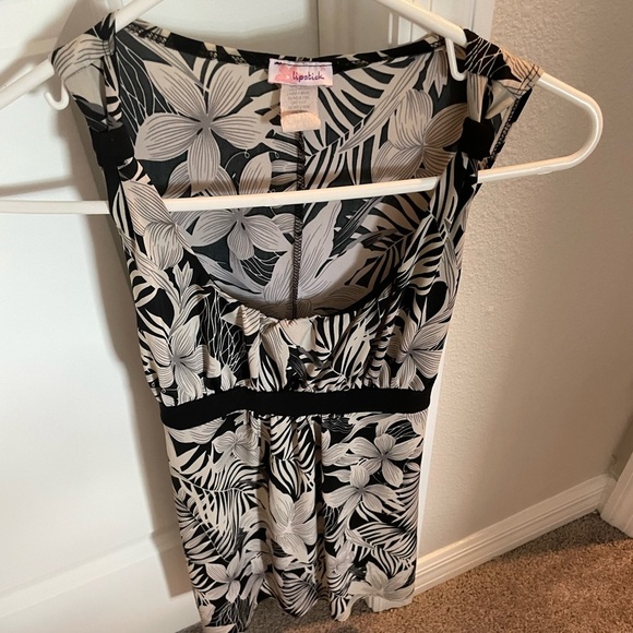 Lipstick Boutique Tops - Black shirt with white flowers